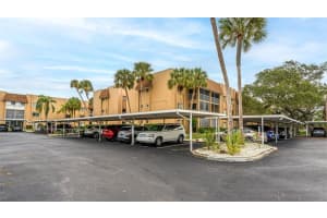 1520 GLEN OAKS DRIVE, SARASOTA, FL 34232 Sold 10/21/24