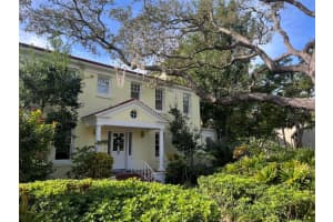 1711 PELICAN COVE ROAD, SARASOTA, FL 34231 Sold 03/15/24