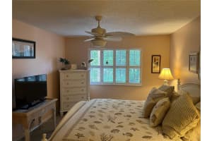 1711 PELICAN COVE ROAD, SARASOTA, FL 34231 Sold 03/15/24