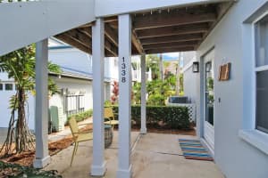 1338 SIESTA BAYSIDE DRIVE, SARASOTA, FL 34242 - MLS#MFRA4592999