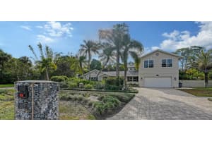 512 SAPPHIRE DRIVE, SARASOTA, FL 34234 Sold 03/01/24