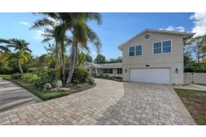 512 SAPPHIRE DRIVE, SARASOTA, FL 34234 Sold 03/01/24