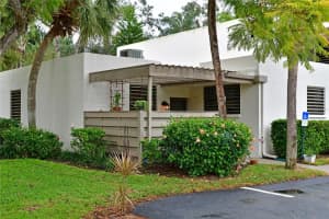 158 PINEHURST DRIVE, BRADENTON, FL 34210 Sold 04/25/24