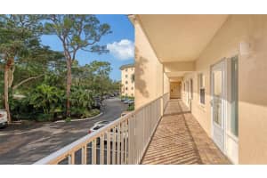 8635 MIDNIGHT PASS ROAD, SARASOTA, FL 34242 Sold 03/27/24