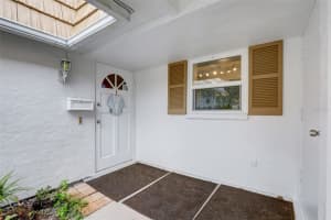 2737 RIVERBLUFF WAY, SARASOTA, FL 34231 Sold 03/20/24