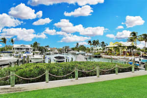 1343 SIESTA BAYSIDE DRIVE, SARASOTA, FL 34242 - MLS#MFRA4593764