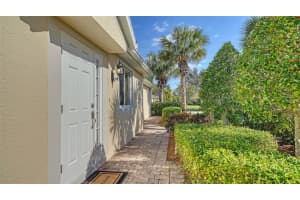 5939 GUARINO DRIVE, SARASOTA, FL 34238 Sold 09/03/24