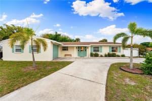 6515 COLONIAL DRIVE, SARASOTA, FL 34231 Sold 01/25/24