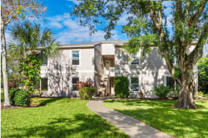 385 BOBBY JONES ROAD, SARASOTA, FL 34232 Sold 03/01/24