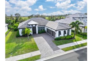 6325 RIVO LAKES BOULEVARD, SARASOTA, FL 34241 Sold 03/08/24