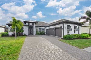 6325 RIVO LAKES BOULEVARD, SARASOTA, FL 34241 Sold 03/08/24