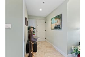 5408 EAGLES POINT CIRCLE, SARASOTA, FL 34231 Sold 05/31/24