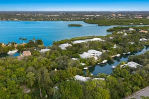 5121 HIDDEN HARBOR ROAD, SARASOTA, FL 34242 Sold 04/22/24