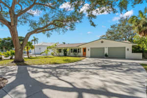 2305 BAYSHORE ROAD, NOKOMIS, FL 34275 Sold 02/08/24