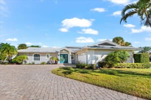 5400 AZURE WAY, SARASOTA, FL 34242 Sold 06/07/24