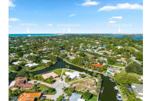 5400 AZURE WAY, SARASOTA, FL 34242 Sold 06/07/24