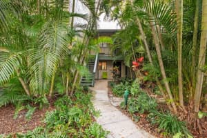 1623 PELICAN COVE ROAD, SARASOTA, FL 34231 Sold 03/21/24