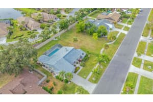 3853 KINGSTON BOULEVARD, SARASOTA, FL 34238 Sold 04/15/24