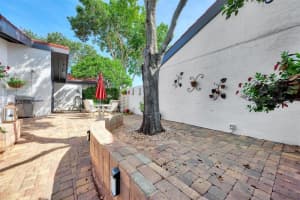 752 SARABAY ROAD, OSPREY, FL 34229 Sold 03/19/24