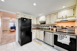 315 30TH AVENUE, BRADENTON, FL 34205 Sold 04/19/24