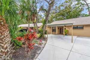 4929 VILLAGE GARDENS DRIVE, SARASOTA, FL 34234 Sold 04/26/24