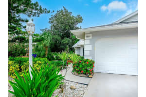 3601 BONAVENTURE COURT, SARASOTA, FL 34243 Sold 04/25/24