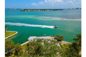 3200 HIGEL AVENUE, SARASOTA, FL 34242 Sold 10/31/24