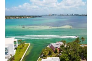 3200 HIGEL AVENUE, SARASOTA, FL 34242 Sold 10/31/24