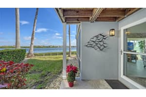 1362 SIESTA BAYSIDE DRIVE, SARASOTA, FL 34242 Sold 04/01/24