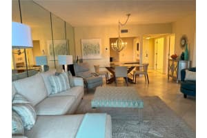 1945 GULF OF MEXICO DRIVE, LONGBOAT KEY, FL 34228 Sold 03/07/24