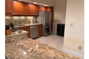 1945 GULF OF MEXICO DRIVE, LONGBOAT KEY, FL 34228 Sold 03/07/24