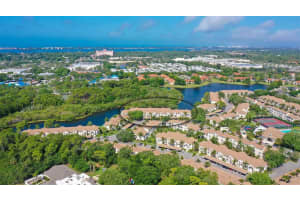 8370 WINGATE DRIVE, SARASOTA, FL 34238 Sold 01/31/24