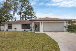 8461 CYPRESS LAKE CIRCLE, SARASOTA, FL 34243 Sold 03/05/24