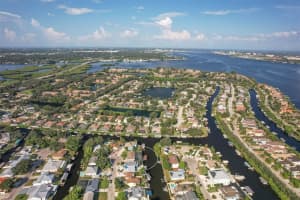 4207 3RD AVENUE, BRADENTON, FL 34208 Sold 05/15/24