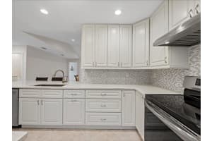 7197 WOOD CREEK DRIVE, SARASOTA, FL 34231 Sold 08/29/24
