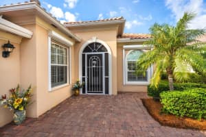 5838 BENEVENTO DRIVE, SARASOTA, FL 34238 Sold 04/04/24