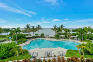 279 SAINT LUCIA DRIVE, BRADENTON, FL 34209 Sold 04/01/24