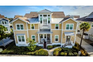 279 SAINT LUCIA DRIVE, BRADENTON, FL 34209 Sold 04/01/24