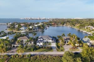 1479 TANGIER WAY, SARASOTA, FL 34239 Sold 05/22/24