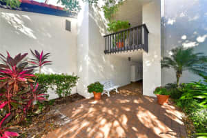 2039 GULF OF MEXICO DRIVE, LONGBOAT KEY, FL 34228 Sold 04/05/24