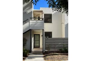 212 SHERWOOD DRIVE, BRADENTON, FL 34210 Sold 07/03/24