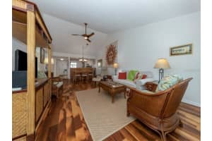 896 BIRD BAY WAY, VENICE, FL 34285 Sold 04/12/24