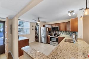 445 PALM TREE DRIVE, BRADENTON, FL 34210 Sold 08/05/25
