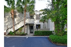 114 PINEHURST DRIVE, BRADENTON, FL 34210 Sold 05/14/24
