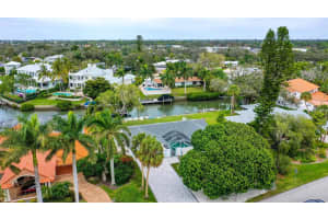 1761 SANDALWOOD DRIVE, SARASOTA, FL 34231 Sold 05/16/24
