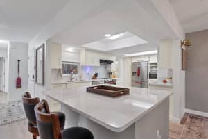 3213 SOUTHFIELD LANE, SARASOTA, FL 34239 Sold 04/18/24