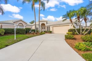 6774 PASEO CASTILLE, SARASOTA, FL 34238 Sold 04/17/25