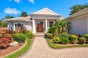 8132 COLLINGWOOD COURT, UNIVERSITY PARK, FL 34201 Sold 07/11/24