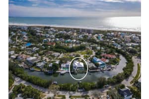 250 ISLAND CIRCLE, SARASOTA, FL 34242 Sold 03/18/24