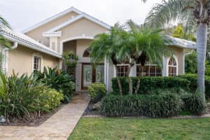 326 SAINT GEORGE COURT, VENICE, FL 34293 - MLS#MFRA4595532